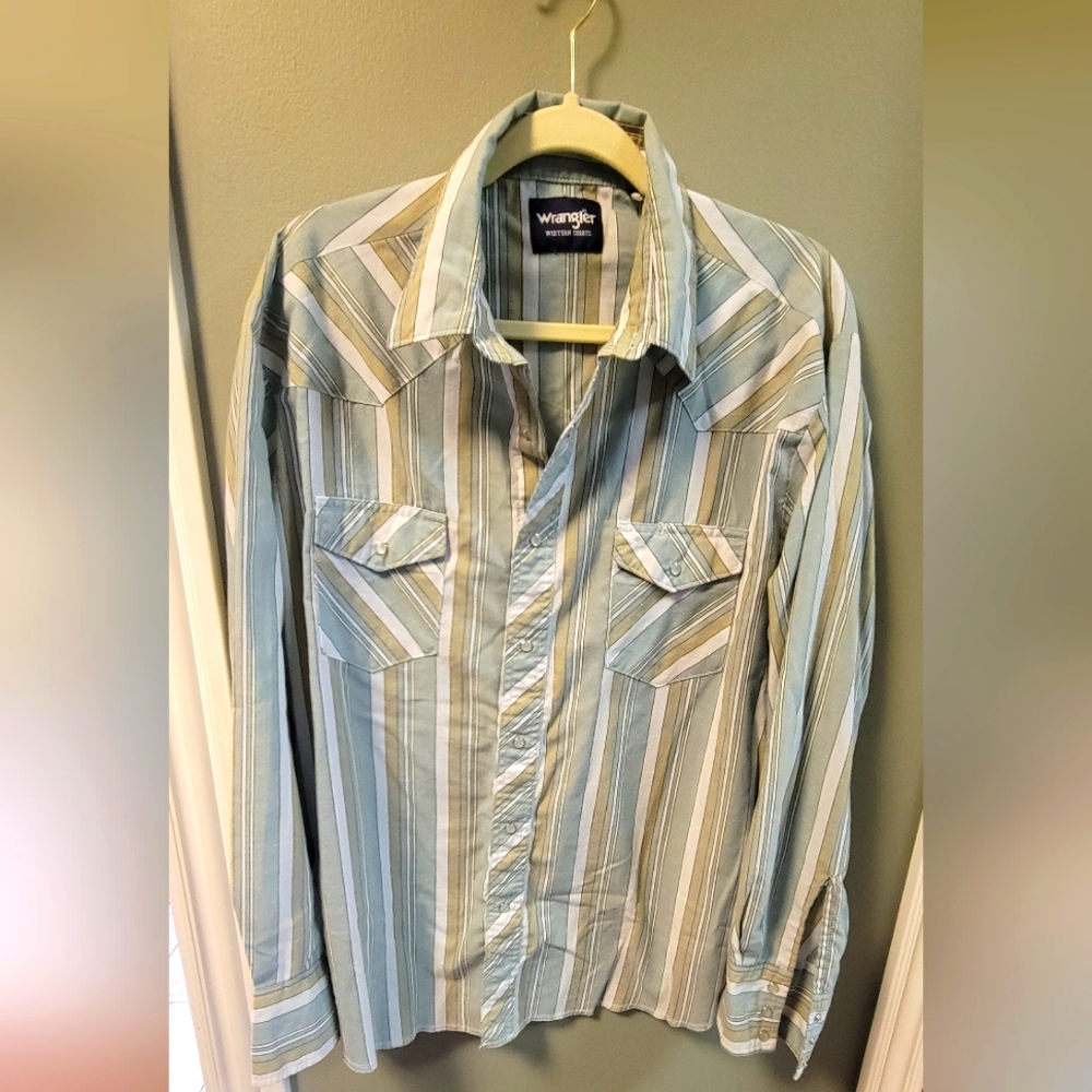 Mens Wrangler pearl snap long sleeve